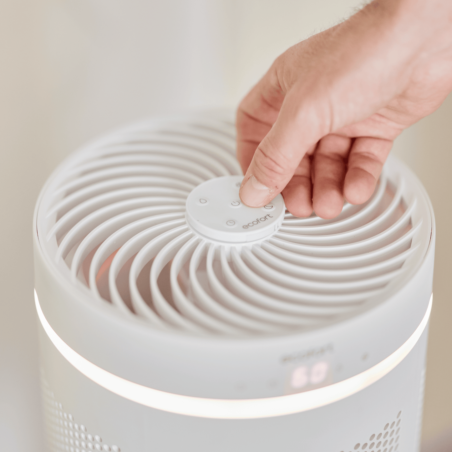 Komfort & Hygiene: Der HumidAir E300+ von ecoQ befeuchtet leise & effizient mit leicht zu reinigendem Filter für Räume bis 40 m².