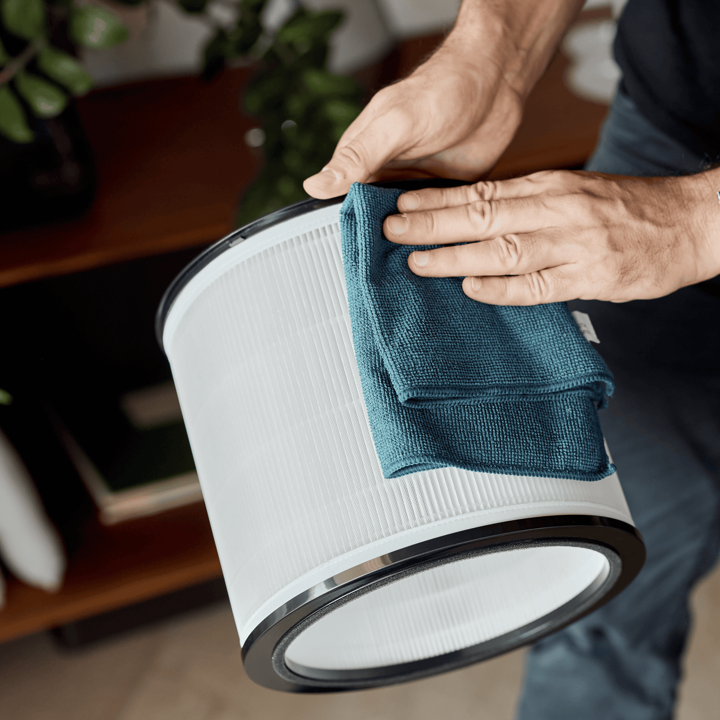 Luft reinigen & befeuchten – mit nur einem Gerät: ecoQ H400+Hybrid sorgt leise für frisches Raumklima bis 50 m².