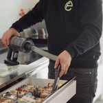 Kabelloser Staubsauger mit auswechselbarem Plug & Play Akku.