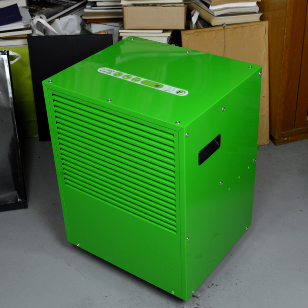 ecodry 425 Original Green Luftentfeuchter mit 4 stabilen Lenkrollen und automatischer Heissgasabtauung.