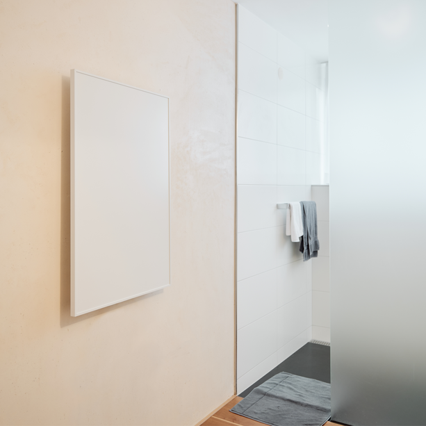 ecoheat Basic Infrarotheizung 600 W Wandheizung in Aluminium mit ultraflachem Design 60 x 90 cm.