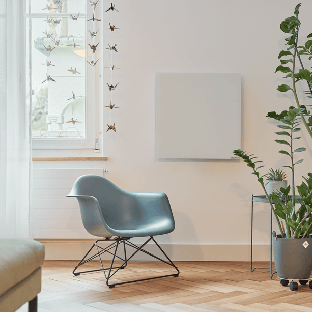 ecoheat Vitrea 370: Glasheizung mit Satin-Oberfläche für kleine Räume. Hochwertig verarbeitet, montagefreundlich und optisch ein Highlight.