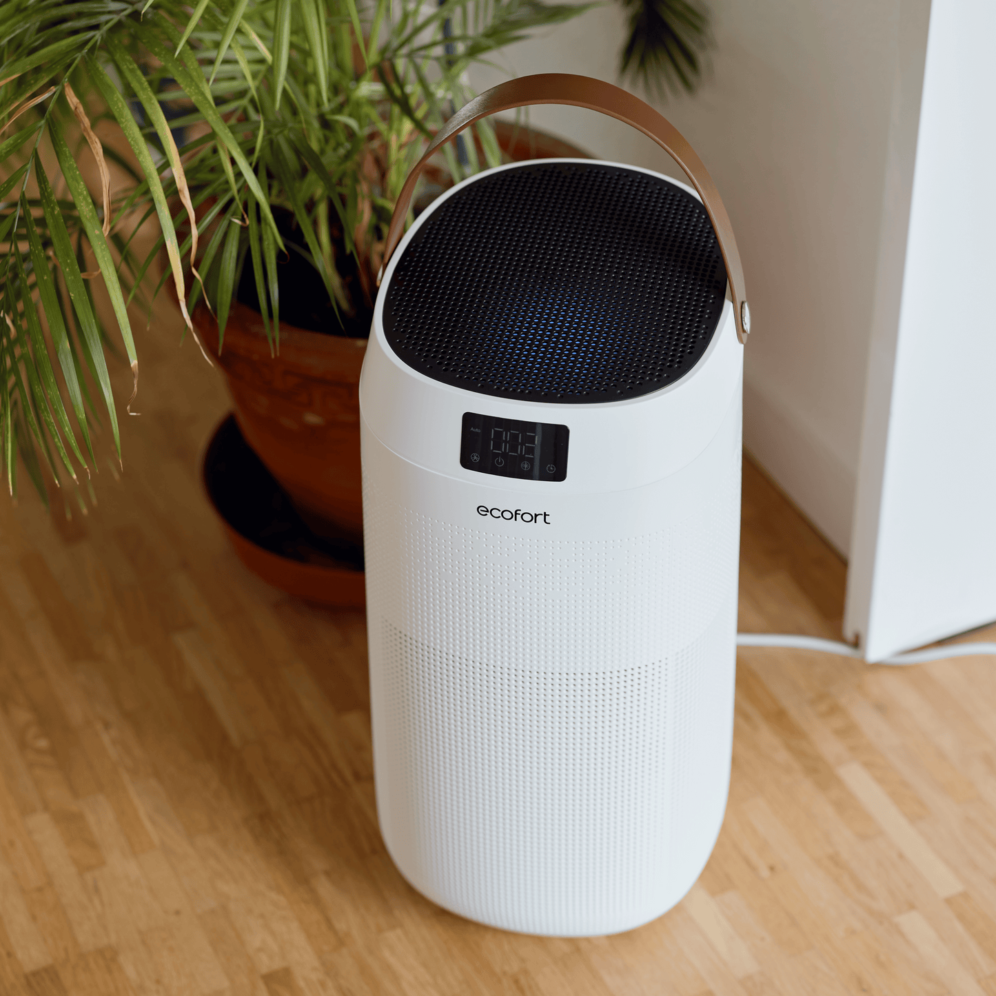 ecoQ CleanVac 400+: Luftreiniger für bis zu 80 m² mit UV-C-Lampe zur Keimreduktion & smarter Steuerung via ecofort App – für saubere, gesunde Raumluft.