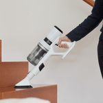 Kabelloser ecoQ CleanVac Easy Staubsauger mit 2-in-1 Hand- und Bodenfunktion, ultra-leichtem Design und True HEPA-Filter.