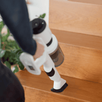 Kabelloser ecoQ CleanVac Easy Staubsauger mit Plug & Play Akku und HEPA-Filter für saubere Abluft.