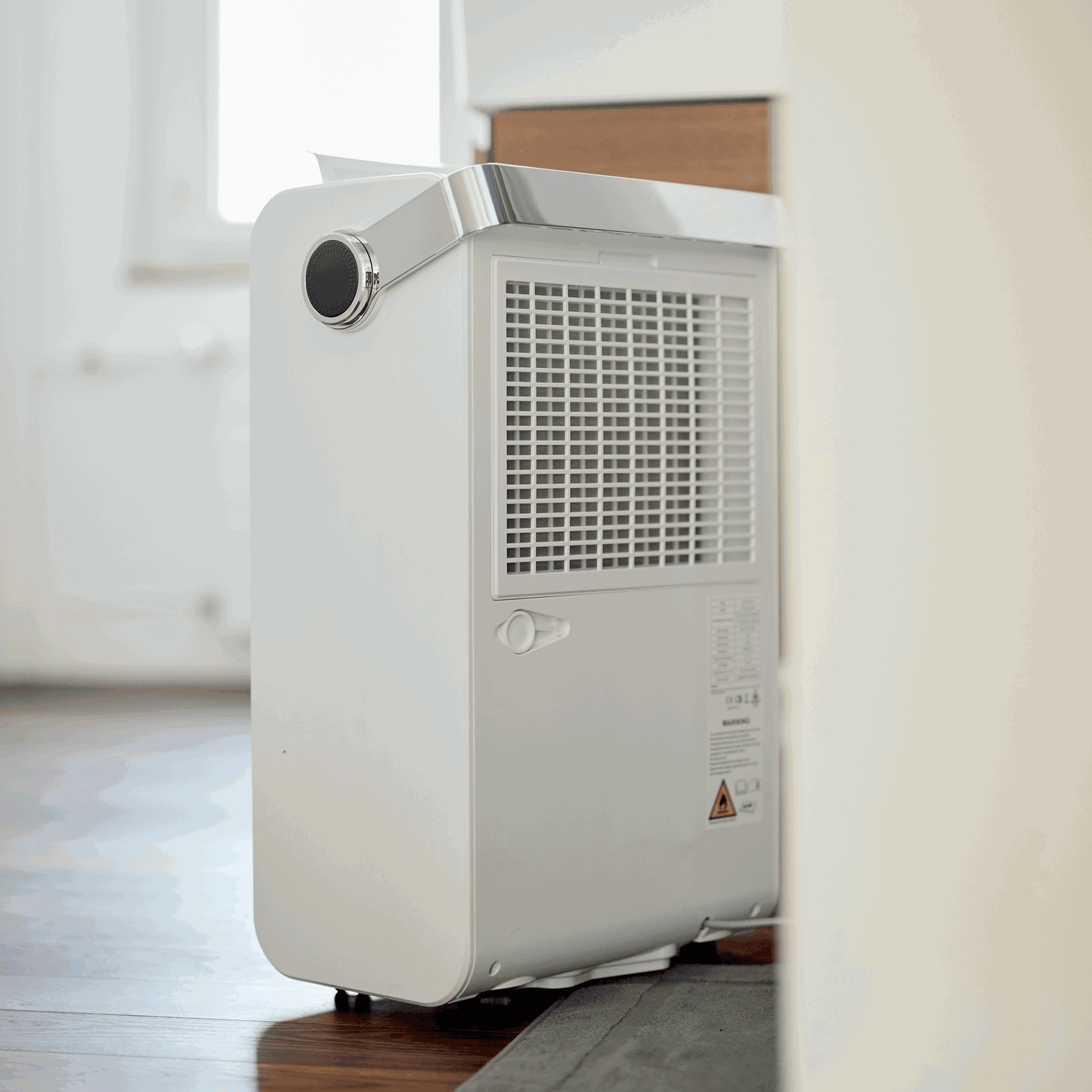 ecoQ DryAir 35L Energy Saver: Leistungsstarker & energieeffizienter Luftentfeuchter für grosse Räume – leise, mobil & mit smarter Hygrostatsteuerung.