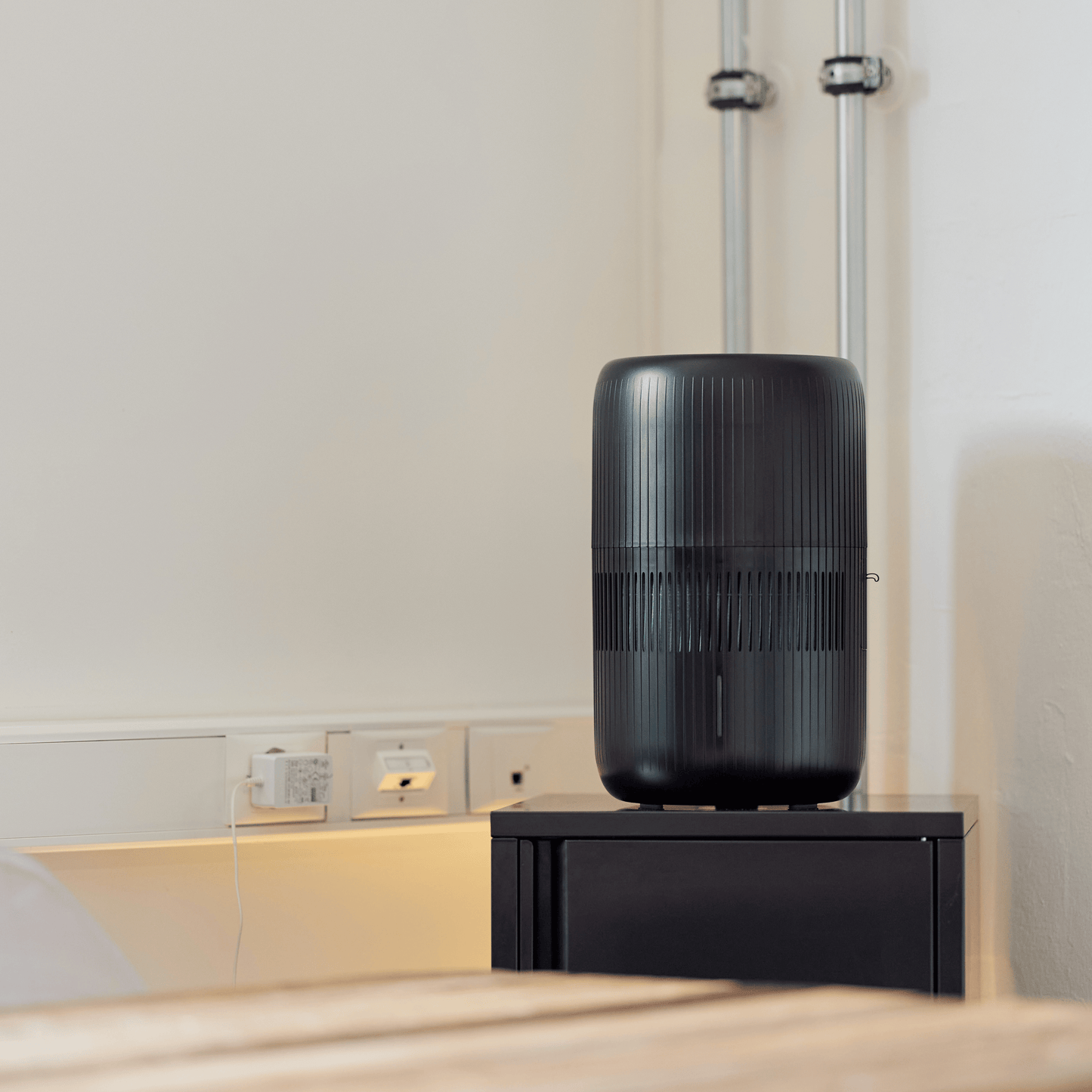 ecoQ HumidAir E600+ Black: Sparsam, smart & kraftvoll – für gesunde Luft in mittelgrossen bis grossen Räumen.