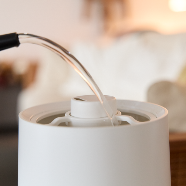 ecoQ HumidAir U500 – ultraleiser Luftbefeuchter ab 26 dB für Schlafzimmer.