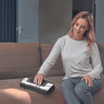 Gtech HyLite 2 offre une aspiration rapide et propre grâce à son sac et sa batterie. Format compact et rangement facile.