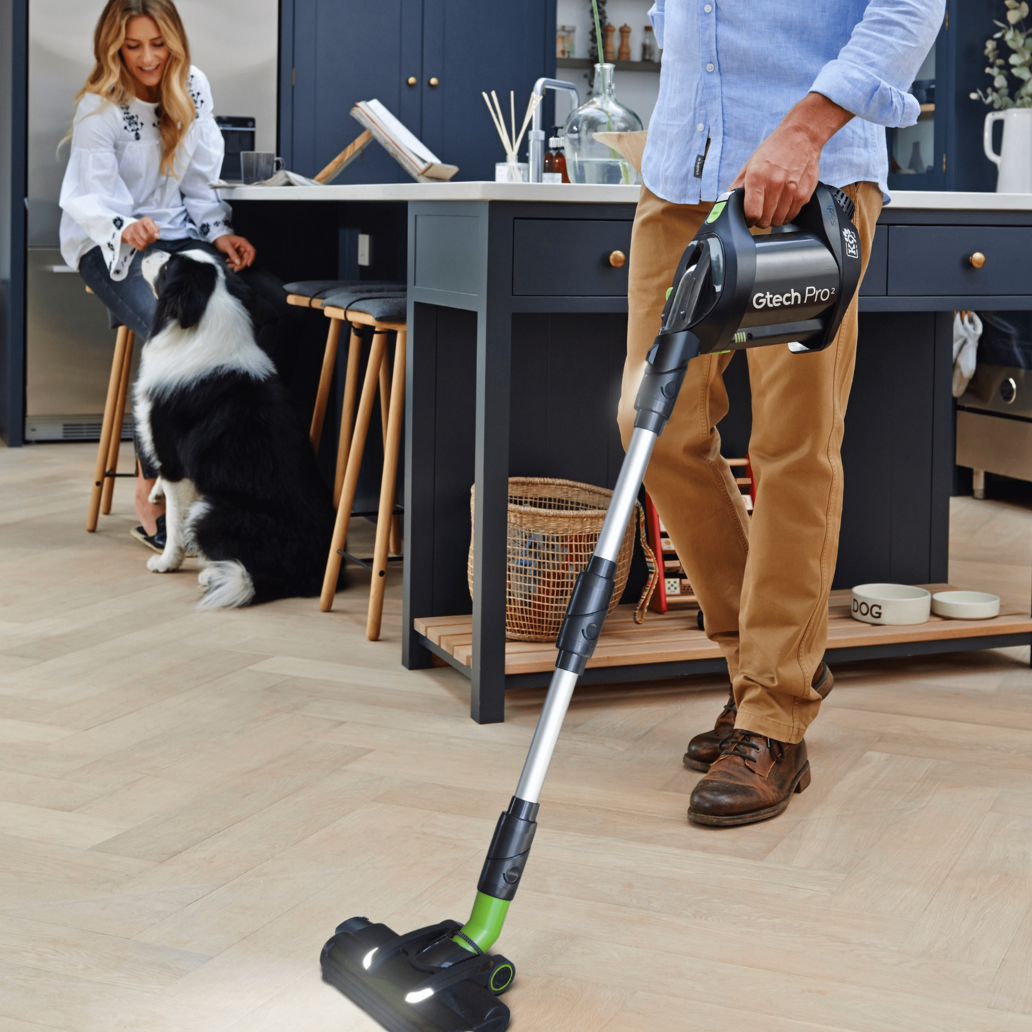 Gtech Pro Bag 2 K9 kabelloser Staubsauger mit einer Akkukapazität von 2000 mAh und Staubfilterbeutel.