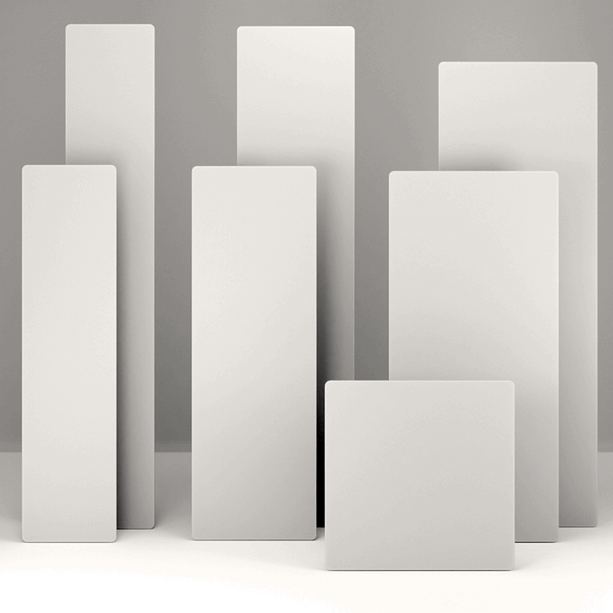 ZenSwiss Niedrigenergie-Infrarotheizung 550W in Matt Weiss, flaches Design, an der Wand montiert.