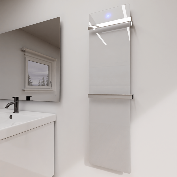 ZenSwiss furo Handtuchtrockner in Glanz Weiss mit zwei Handtuchhaltern und integrierter Touch-Steuerung.