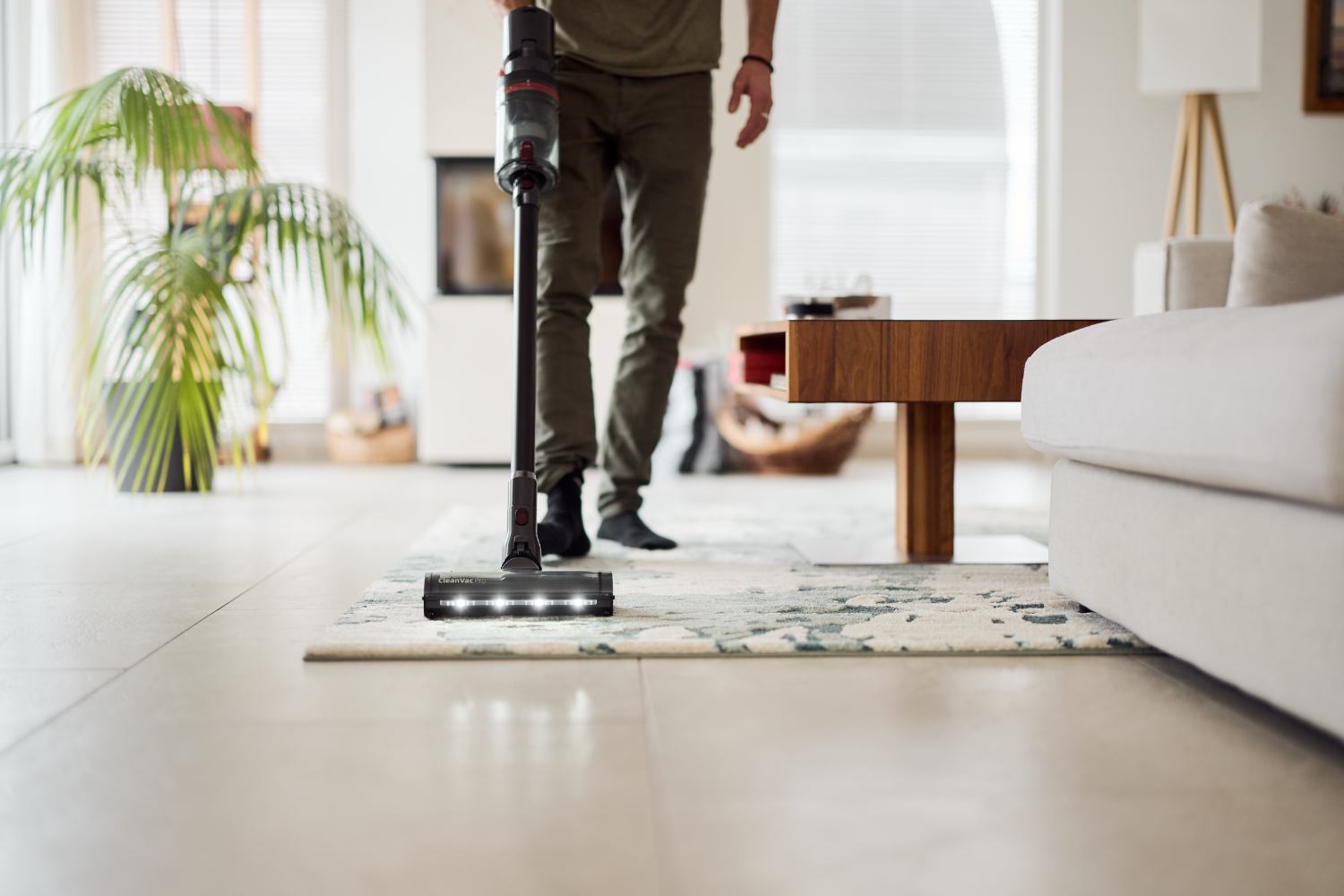 ecoQ CleanVac Pro Animal von Teppich zu Hardböden