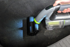 Praktische integrierte Beleuchtung für das Saugen vom Kofferraum